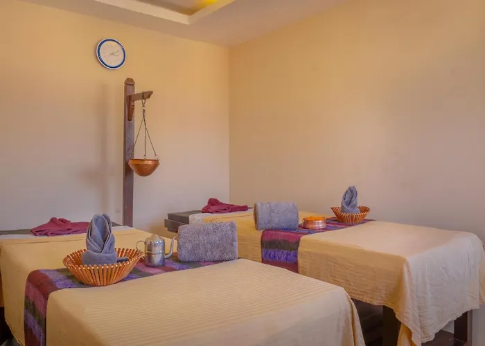 Tradition And Hotel 3*